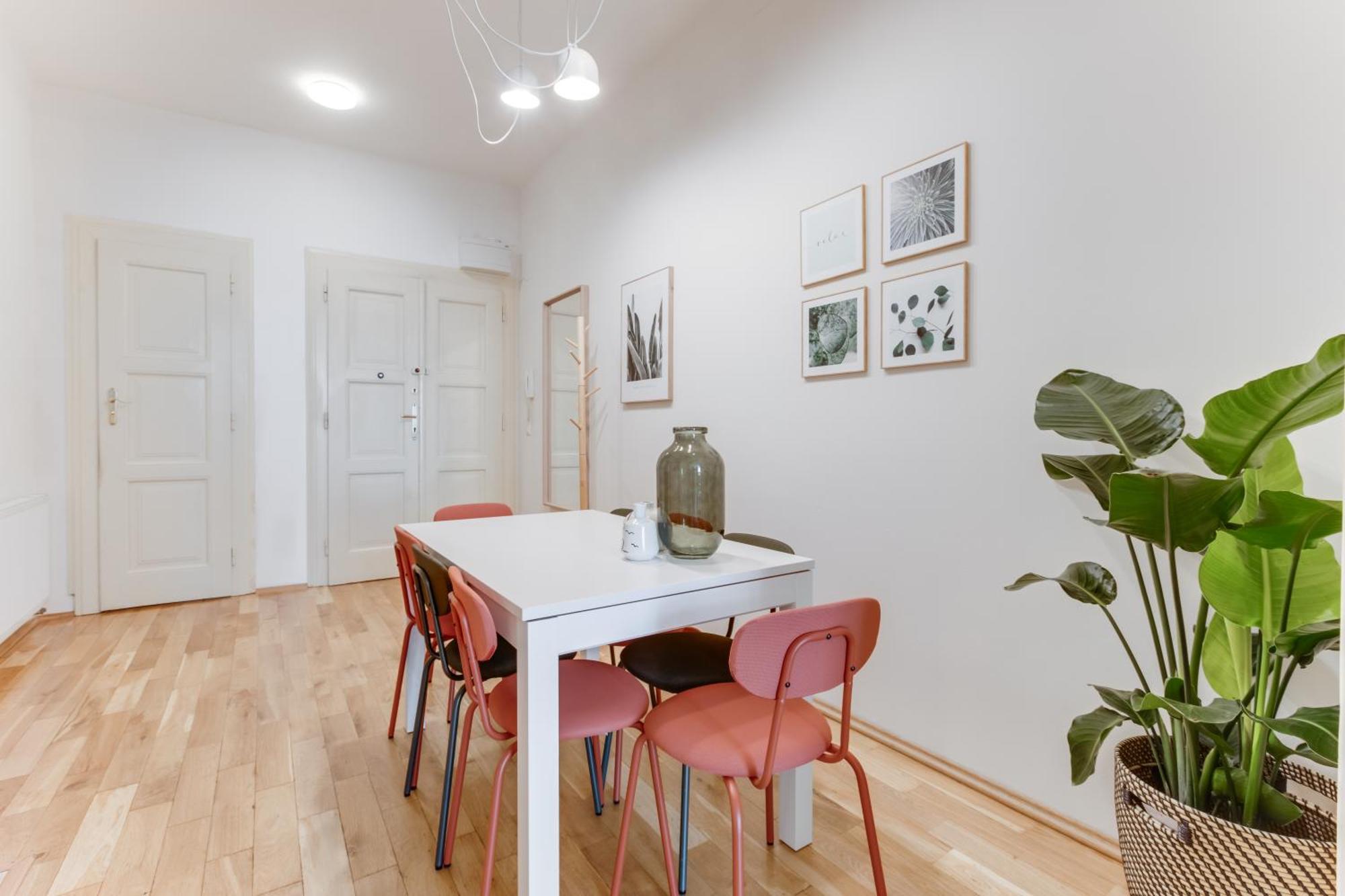 Modern Quiet Apt Next To Wenceslas Square - Vs Prag Exterior foto