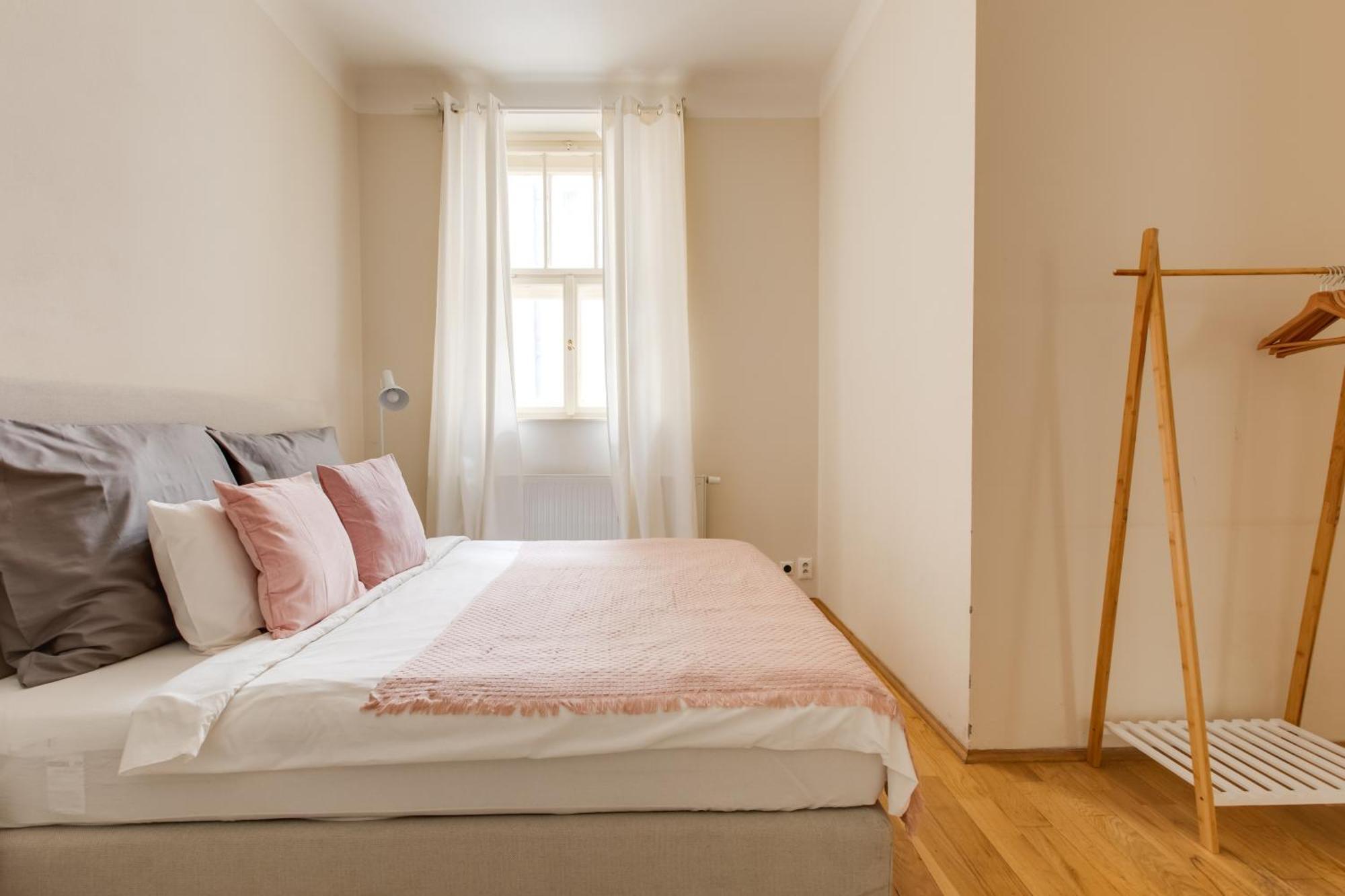 Modern Quiet Apt Next To Wenceslas Square - Vs Prag Exterior foto