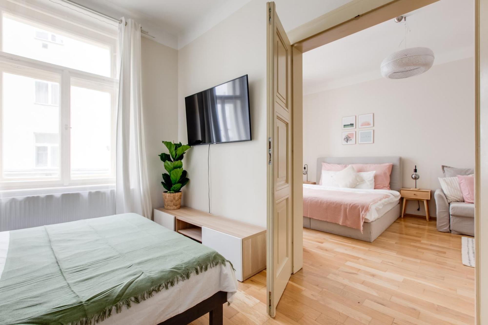 Modern Quiet Apt Next To Wenceslas Square - Vs Prag Exterior foto
